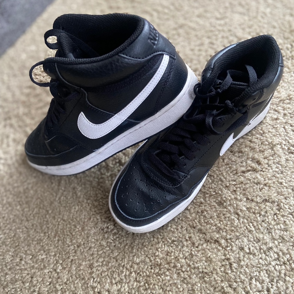 High top Nike Dunks